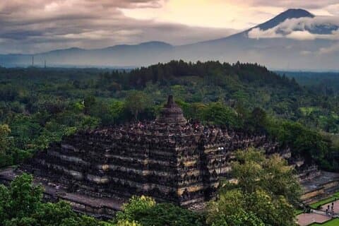 1 day tour borobudur temple,prambanan temple,plaosan temple