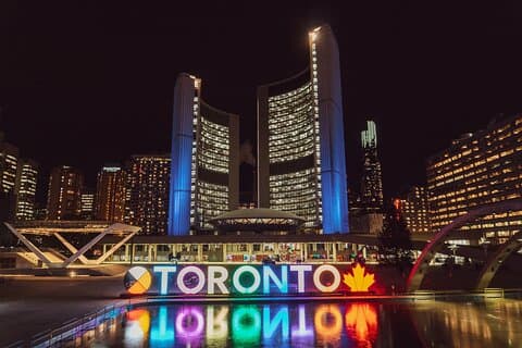 Toronto: Best of Toronto and Waterfront Self-Guided Tours