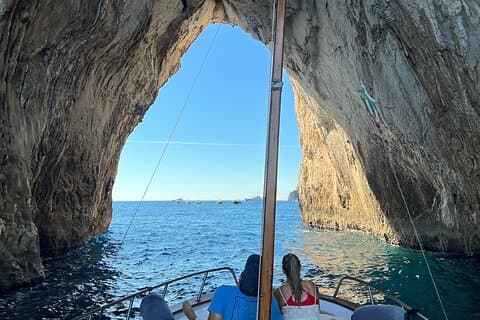 Capri Private Boat Tour : 2h Local skipper, Faraglioni & Sea Caves