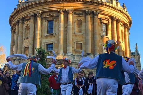 Oxford: Stories, Secrets & Sights Walking Tour with a local