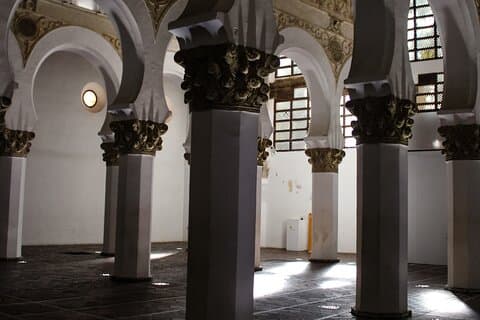Toledo Historical Small Group Tour with Cathedral & Monuments