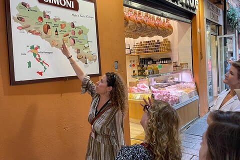 Food markets tour with a local!
