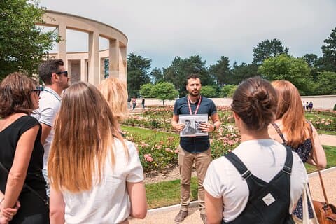 Small Group Guided D-Day Tour and Mémorial de Caen Museum