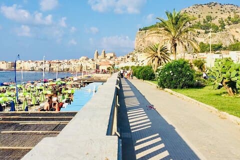 8-hour tour of Cefalu and Castelbuono from Palermo