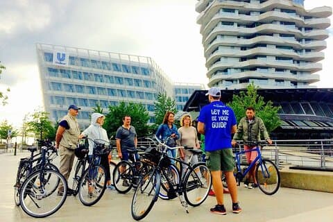 Highlights of Hamburg – Bike Tour with Insider Stories