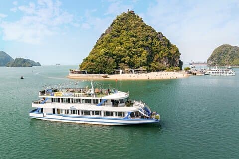 Ha Long Bay Day Cruise from Hanoi with Kayaking, Swimming & Lunch