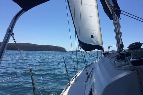 2 1/2 Hr Private Skippered Yacht Charter and Platter on Pittwater