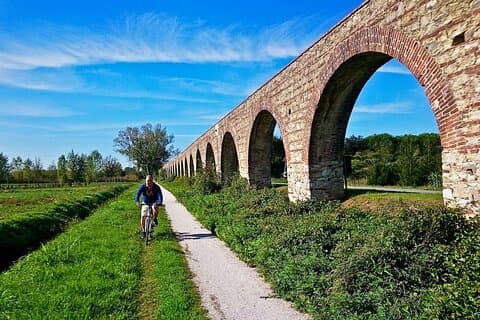Pisa to Lucca Self-Guided Bike Tour Along the Puccini Trail
