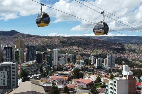 La Paz: Walking and Cable Car City Tour; Urban Experience