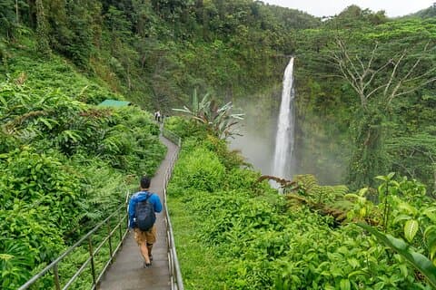 Hilo highlights, waterfalls and beaches, private, costum Tour