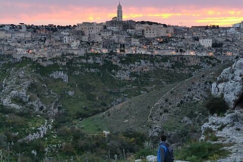 Trekking towards Torrente Gravina and Rupestrian Churches of the Murgia