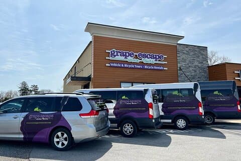 Niagara-on-the-Lake Small Group Wine Tasting Tour