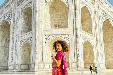 Sunrise Taj Mahal, Agra Fort & Fatehpur Sikri Private Tour