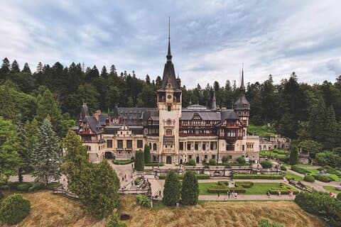Private Tour to Peleș Castle, Wednsday & Bran Castle from Brasov