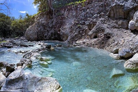 Rincon de la Vieja/Santa Maria Hike & Hot Springs - selfdrive