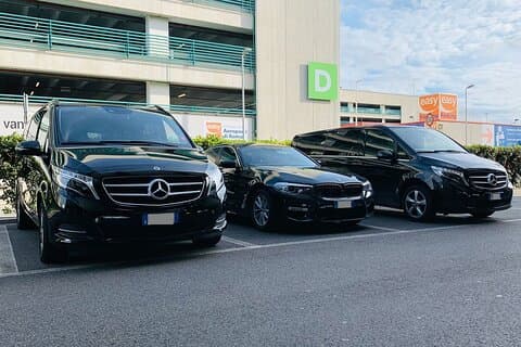 Nuuk Hotels to Nuuk Airport (GOH) Departure Private Transfer
