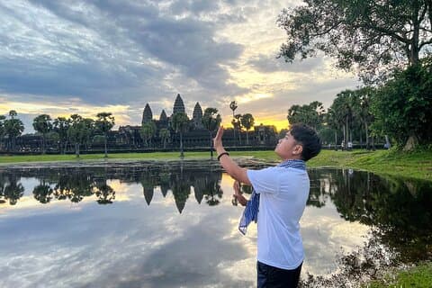 Full Day Angkor Wat Sunrise Tour with Banteay Srei Temple