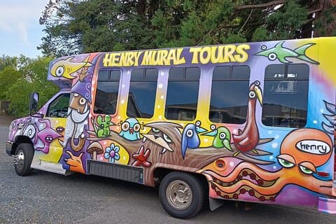 Henry Art Tours-Come See the Fun Side of Seattle Art/Pubs/History
