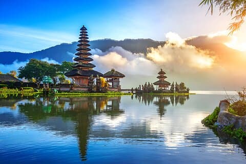Private Full-Day Tour: Ulun Danu Beratan Temple, Jatiluwih and Tanah Lot Temple
