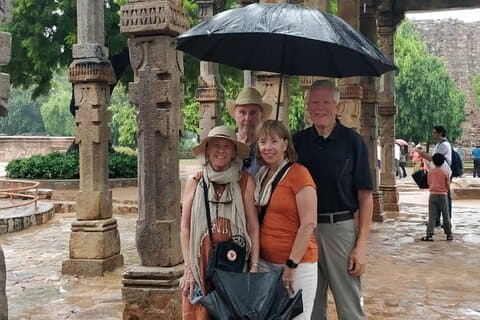 Private Tour in Mehrauli Archaeological Park & Qutub Minar