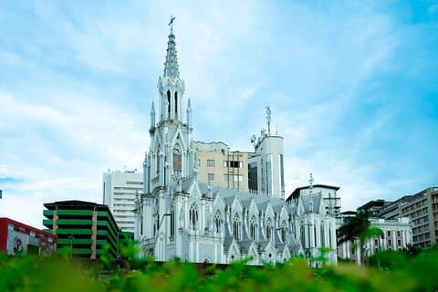 Cali: City Tour | Guided tour around the city