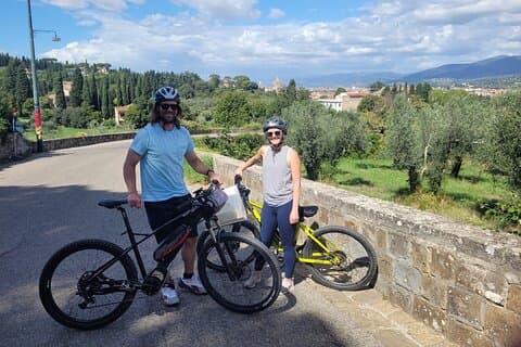 2.5-Hour Florence Hills E-Bike Tour with Tuscan Olive Oil Tasting