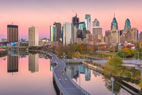 Private Art & Romance Tour in South Philadelphia