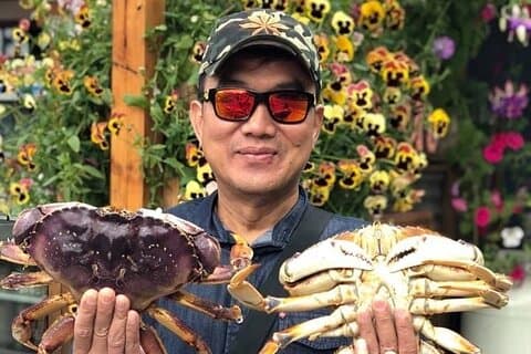 Icy Strait Village Tour and Crab Feast
