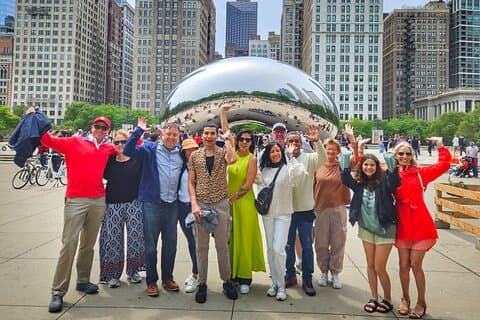 Chicago Full-Day Walking Food Tour with Free Bike or Kayak Rental
