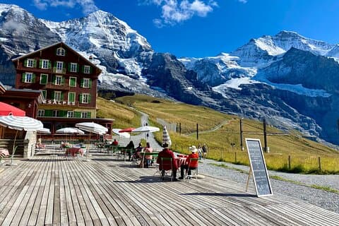 Lauterbrunnen, Jungfrau & Grindelwald Tour | From Basel