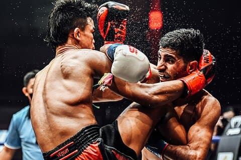 Bangkok Muay Thai Boxing:All Class Tickets at Rajadamnern Stadium