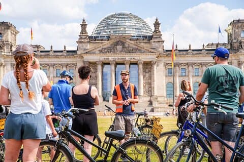 Berlin Highlights Sightseeing Bike Tour 3.5h in Small Groups