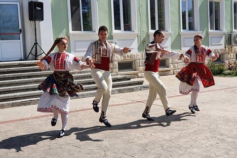 Bulgaria Day Trip: Basarabovo Monastery, Tsarevets & Arbanasi