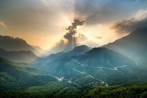 From Sapa: Adventure Tour To O Quy Ho & Trekking Sin Chai Village
