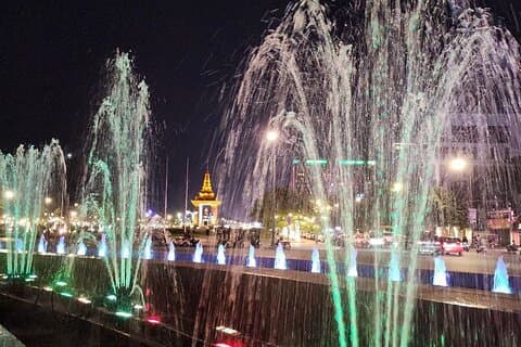 Visit 9 Places in 3 Hours by Khmer Traditional Tuk-Tuk