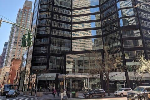 Holdouts: A NYC Architecture Walking Tour