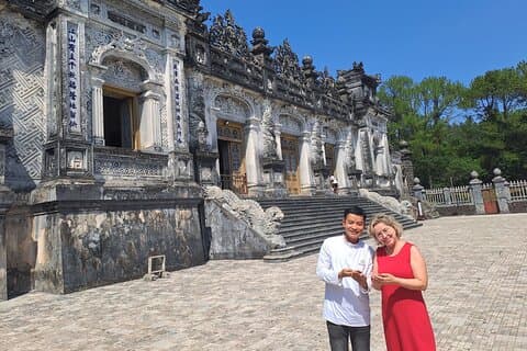 Hue day tour with boat ride on Perfume river and local food