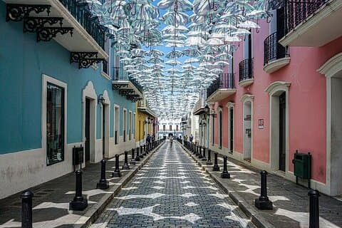 Old San Juan Tour (1 Hour) by DUHO