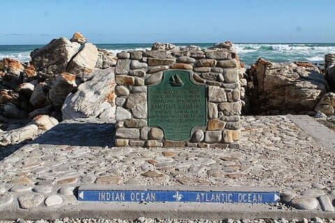 Cape Agulhas, Full-Day Private Tour & Wine Tasting from Cape Town