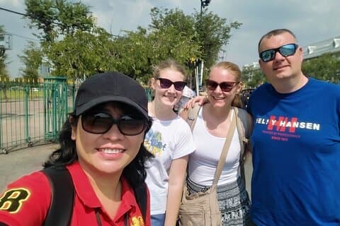 Private Custom Tour with a Local Guide (6 or 8 hours)