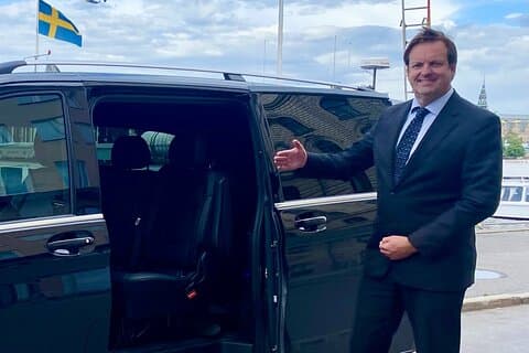 Private 4h VIP city tour by limousine car and guide in Stockholm