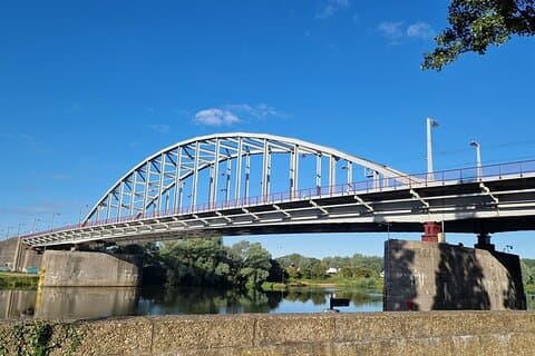 Battle Of Arnhem Self Guided Route 4km - 1,5 hours walk