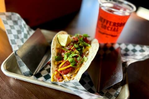 Private Cincinnati Food Tour with 6 Local Delicacies