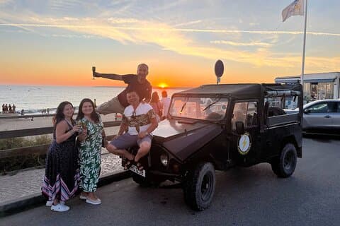 Sunset Jeep Safari w/ Champagne & Chicken Piri Piri Dinner