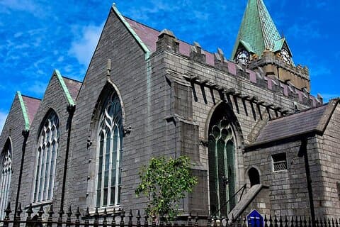 Galway City: Guided Walking Tour of Galway's Latin Quarter.