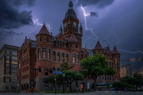Deadly Dallas Ghost Tours: Blood, Bones, and Burials