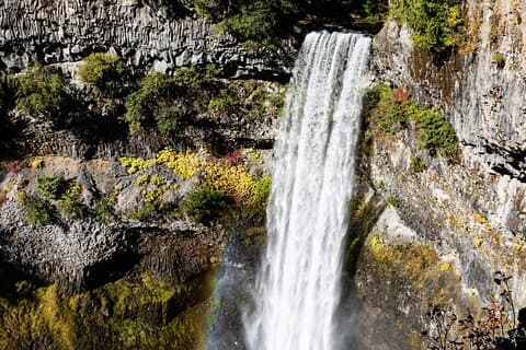 Waterfalls to Whistler Private Tour One Way