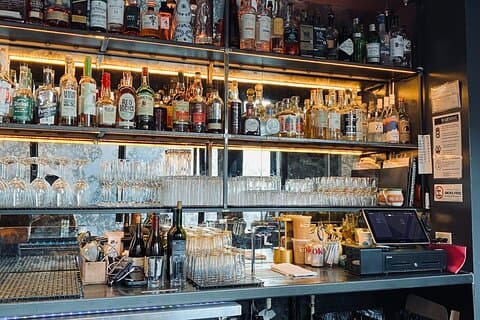 Minneapolis Local Bar Tour with Tastings