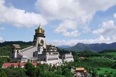 Qingjing Farm and Puli Day Tour from Taichung