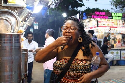 Mumbai Street Food and Evening Bazaar Tour